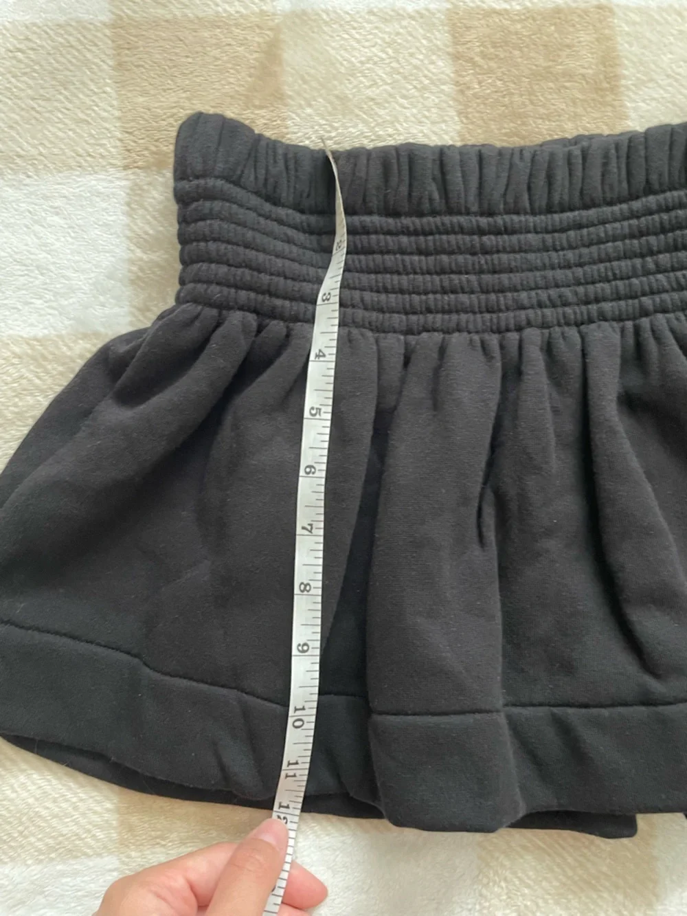 NWT GAP Kids Black Smocked Waist Skirt Size Small (6-7)